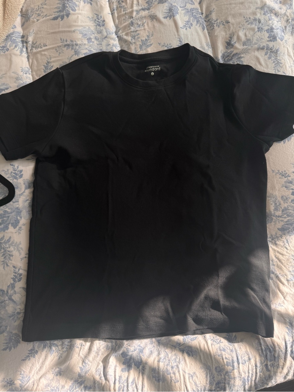 Musinsa Standard Womens Plain Crew Neck T-Shirt [Black] - Picture 3 of 4